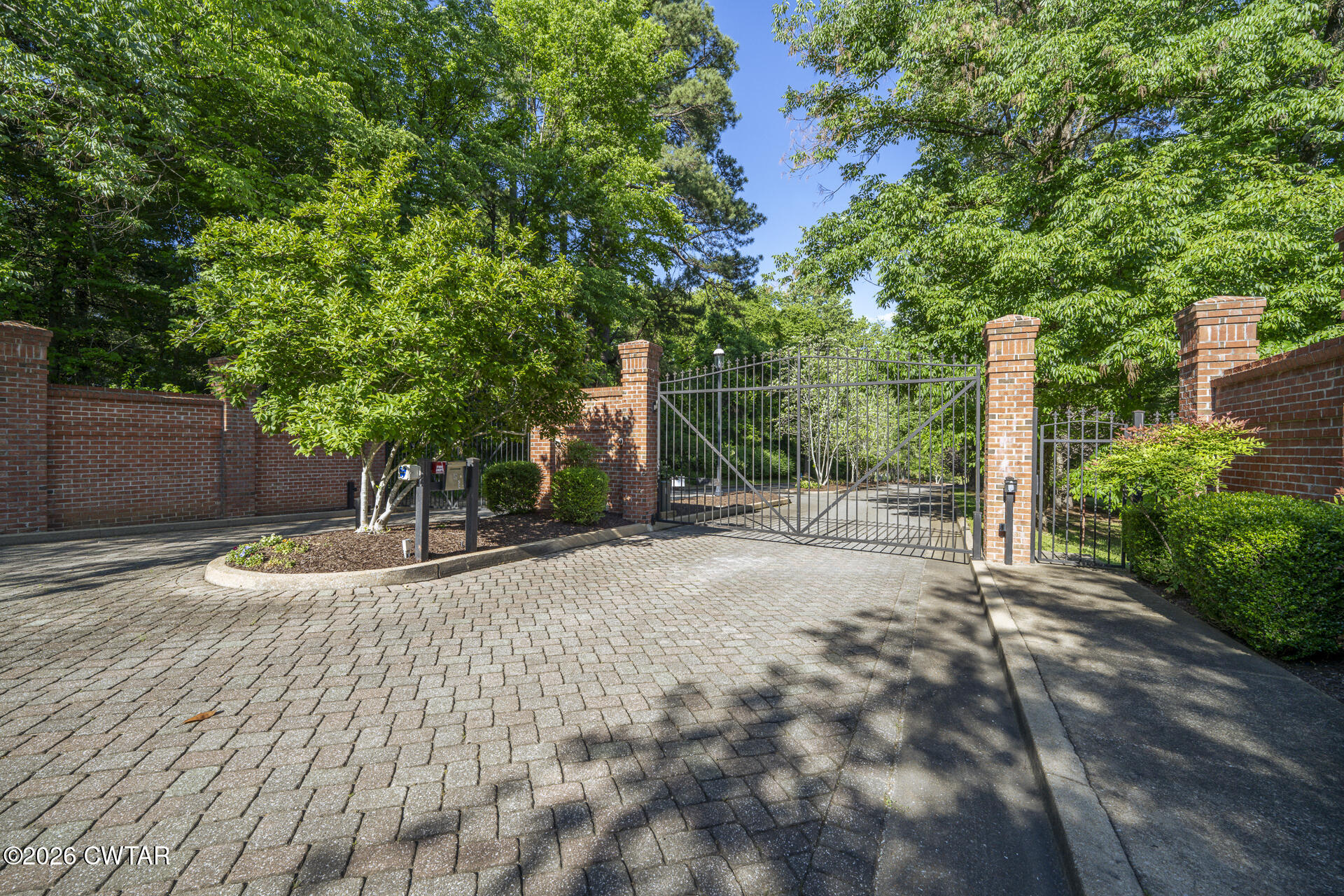 20 Frankland Avenue