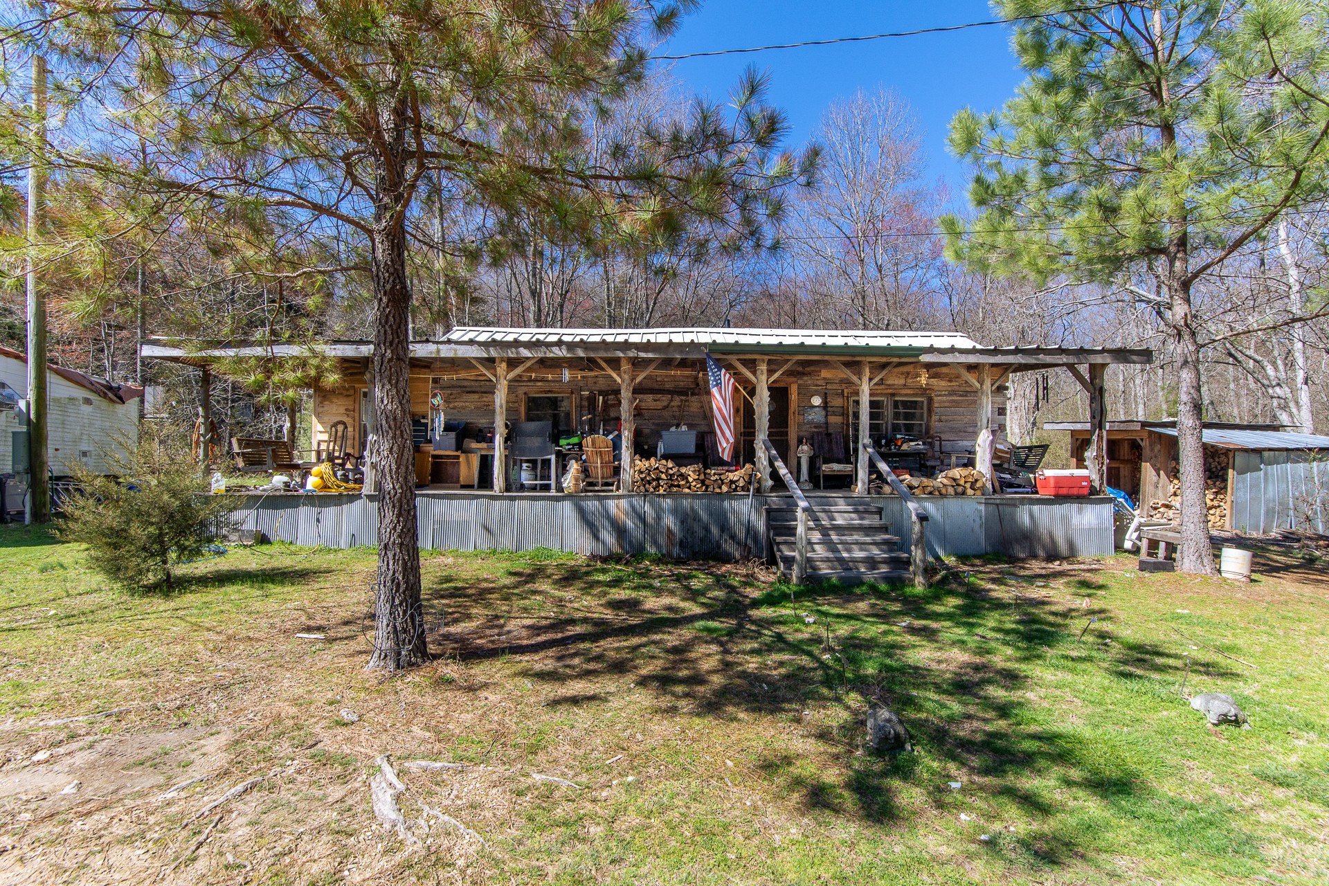 122 Hooper Rd