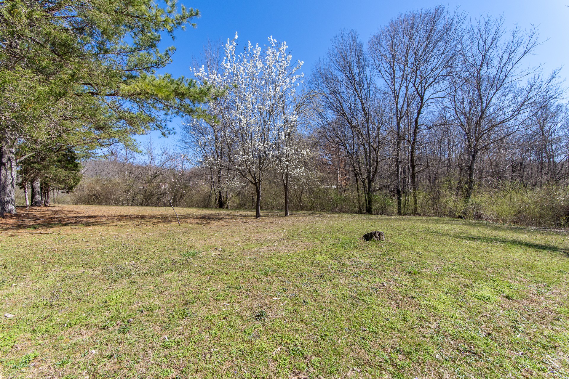 122 Hooper Rd