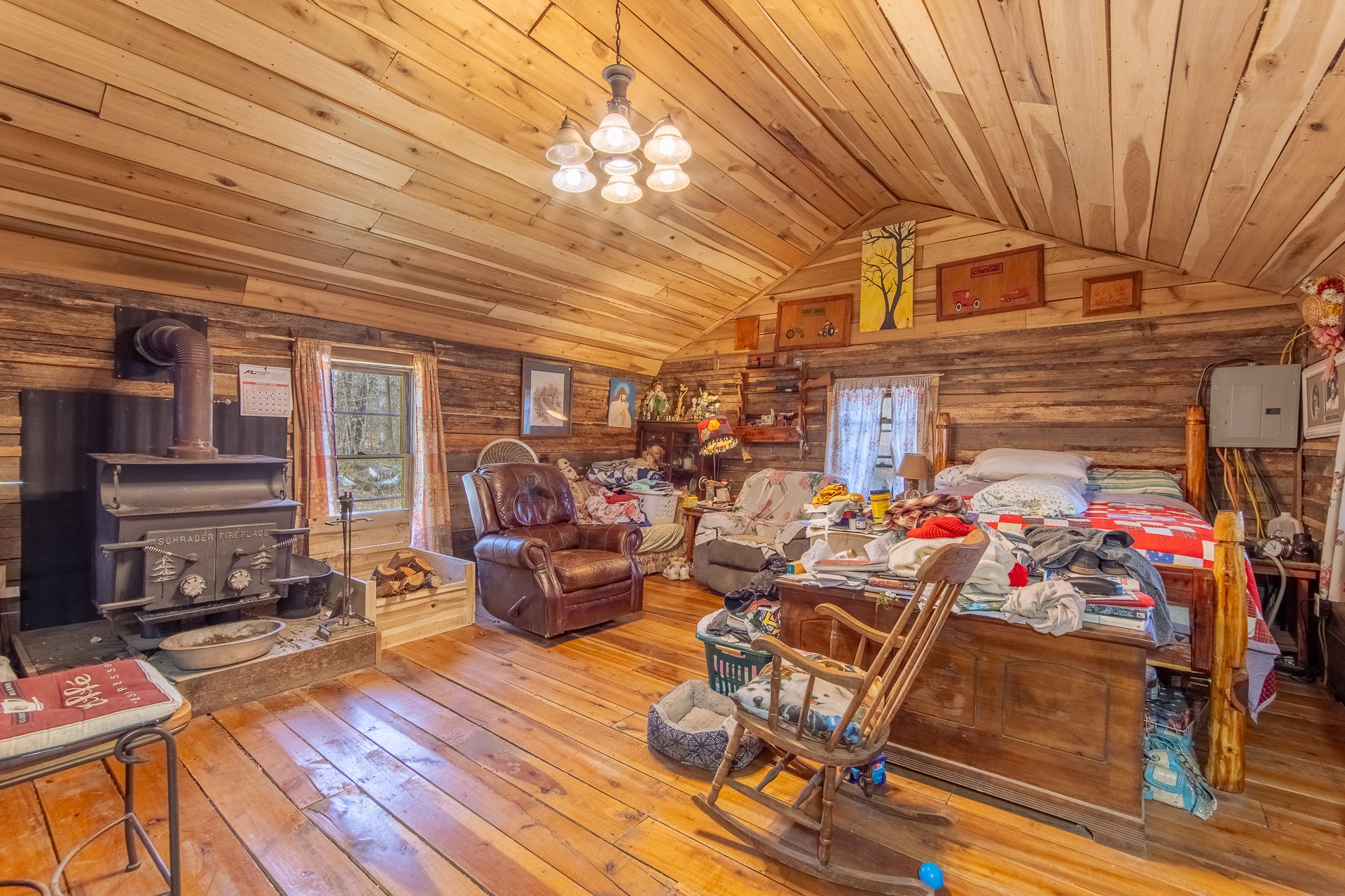 122 Hooper Rd