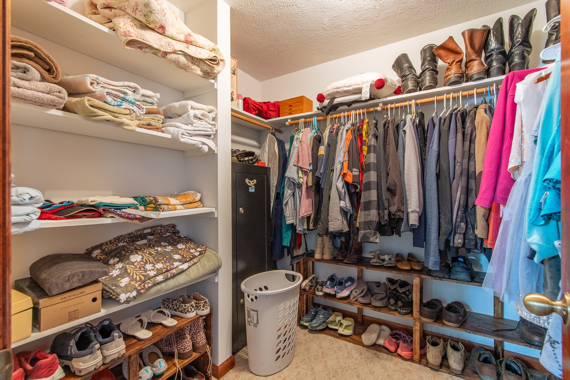 3120 Country Side Dr