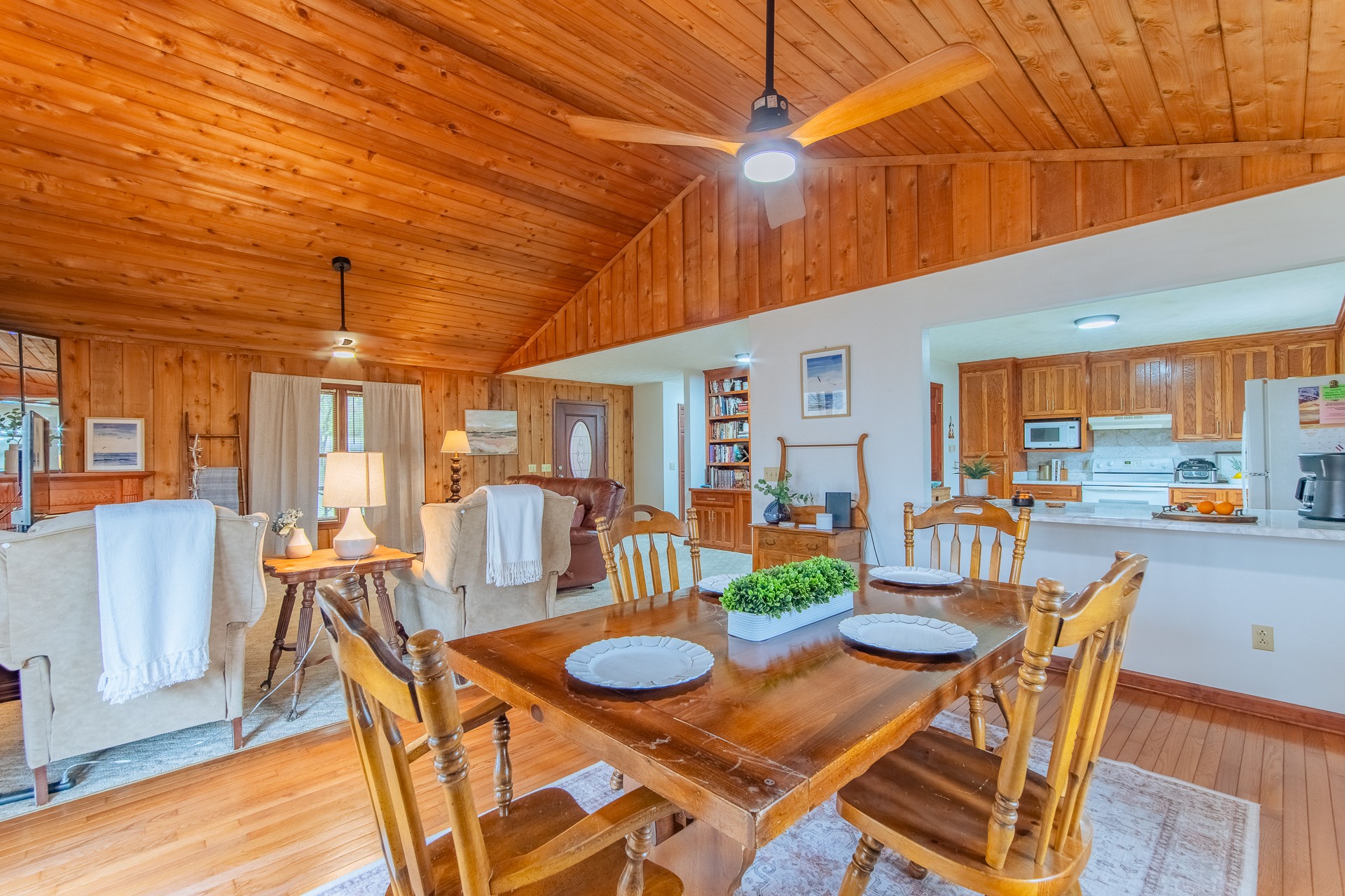 3120 Country Side Dr