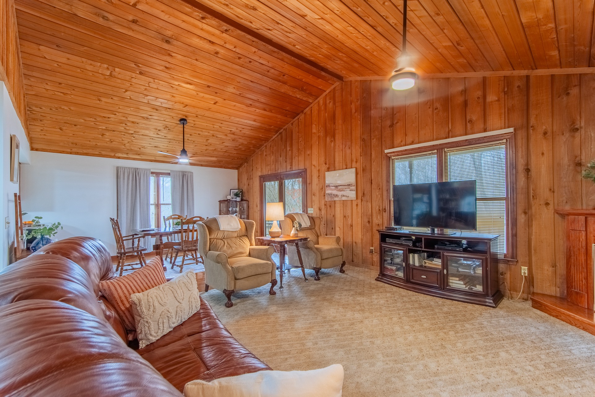 3120 Country Side Dr