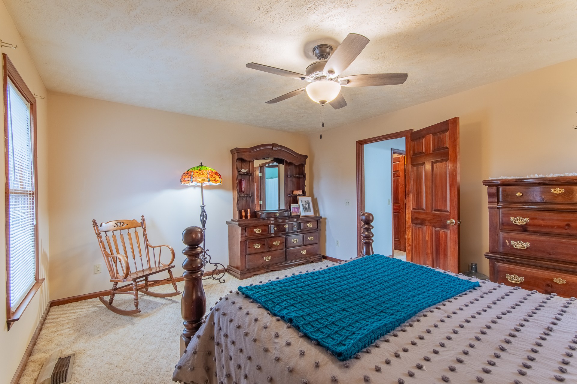 3120 Country Side Dr