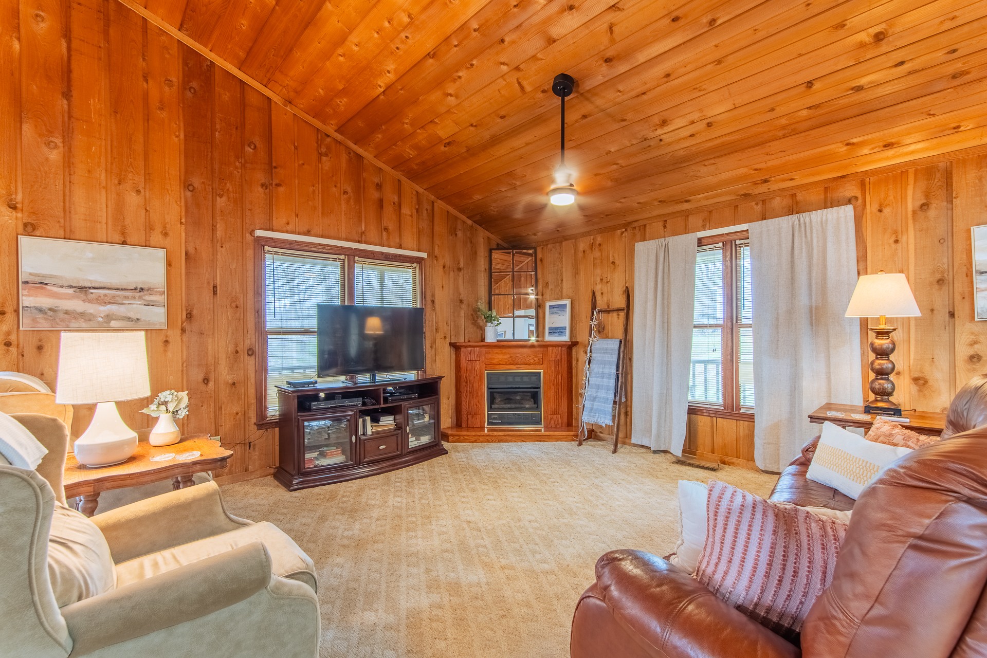 3120 Country Side Dr