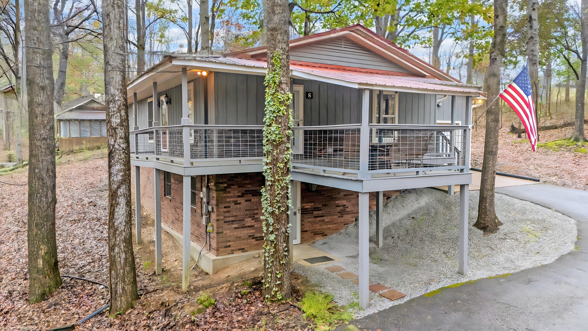 403 Oakwood Dr