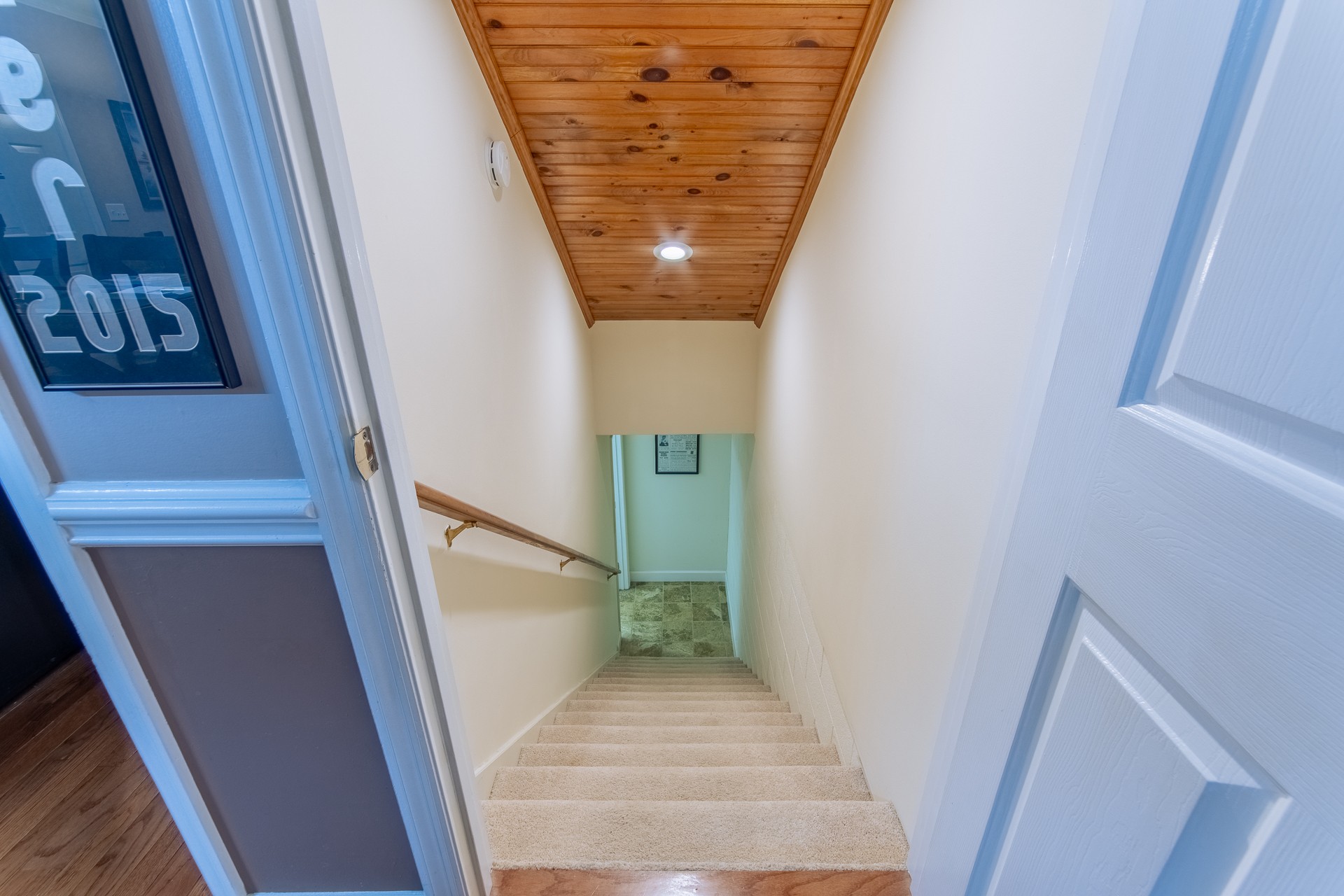 403 Oakwood Dr