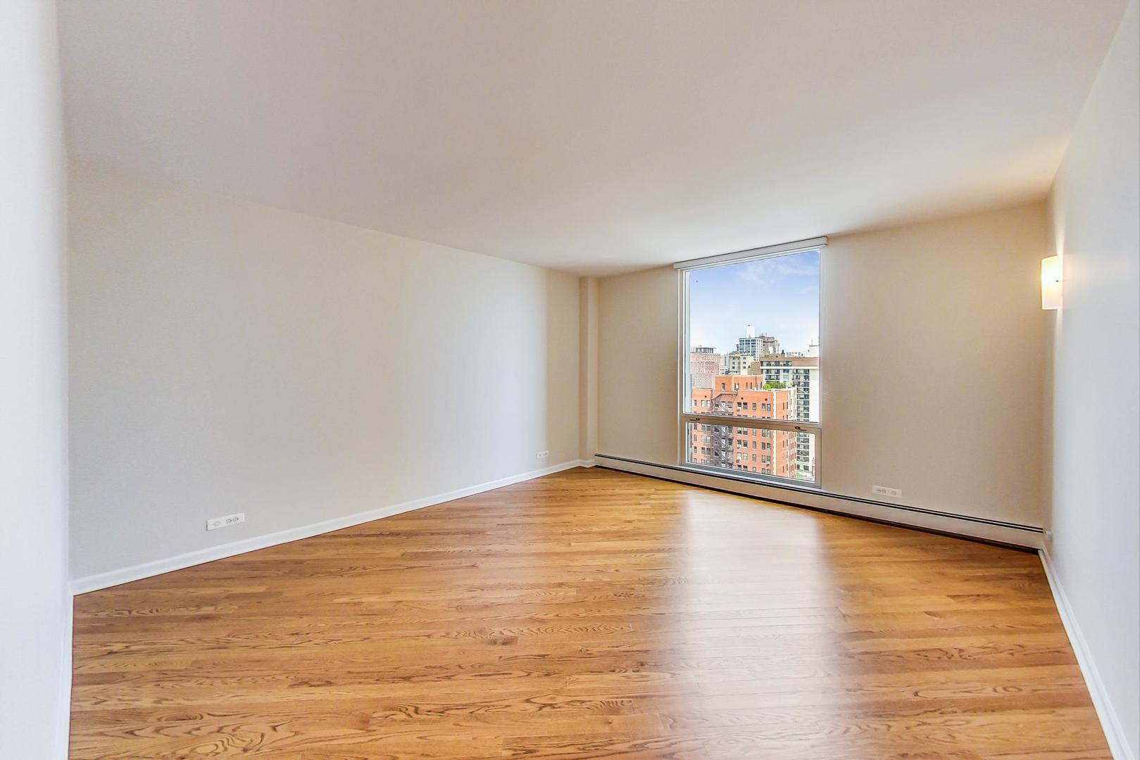 100 E Bellevue Place Unit: 18A