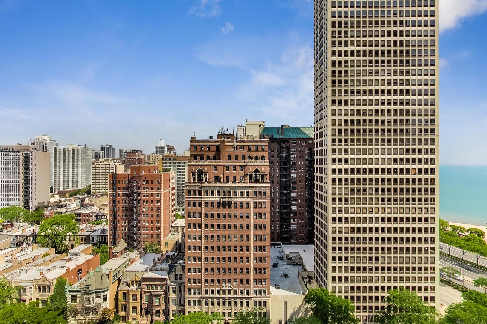 100 E Bellevue Place Unit: 18A