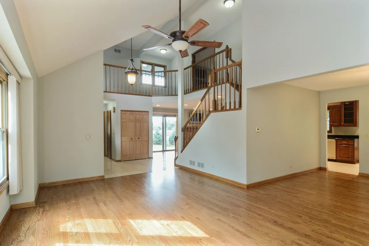 2780 Sandalwood Road