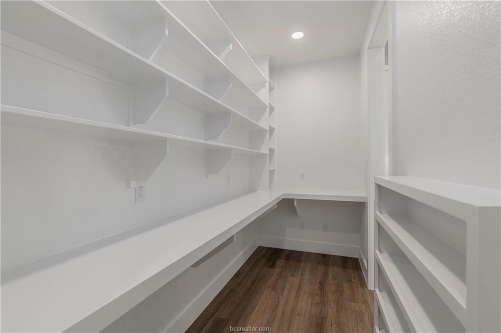 4374 Berkshire