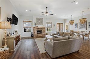 1929 Spanish Moss Drive