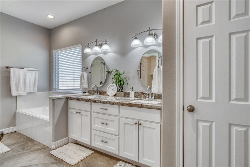 1104 Jennifer Street