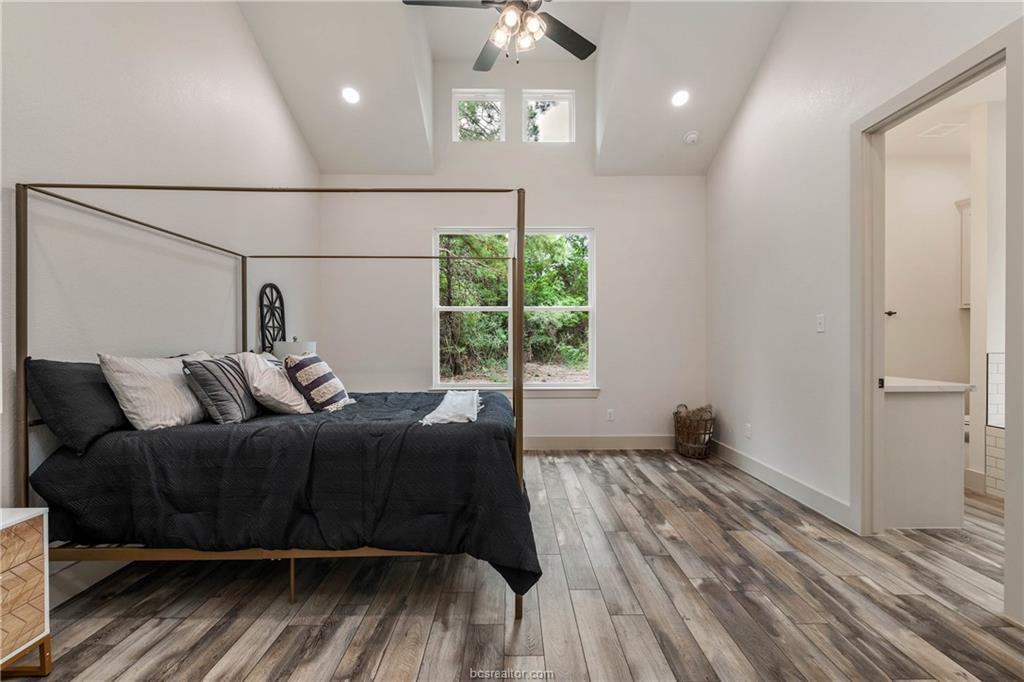 5846 Thousand Oaks Road