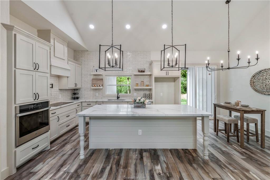 5846 Thousand Oaks Road