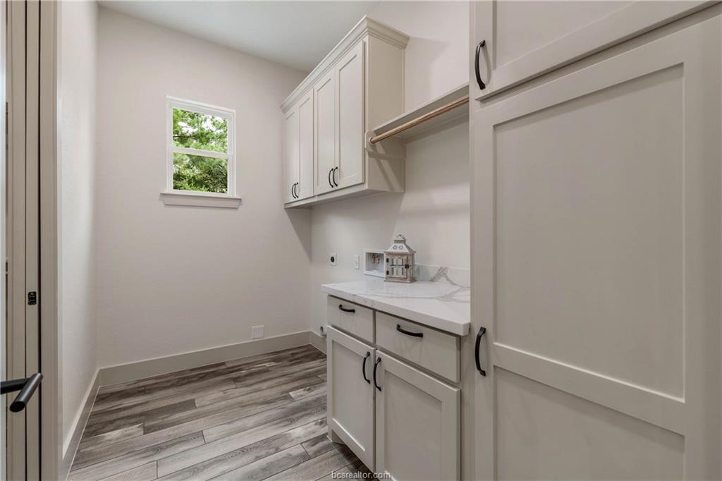 5846 Thousand Oaks Road