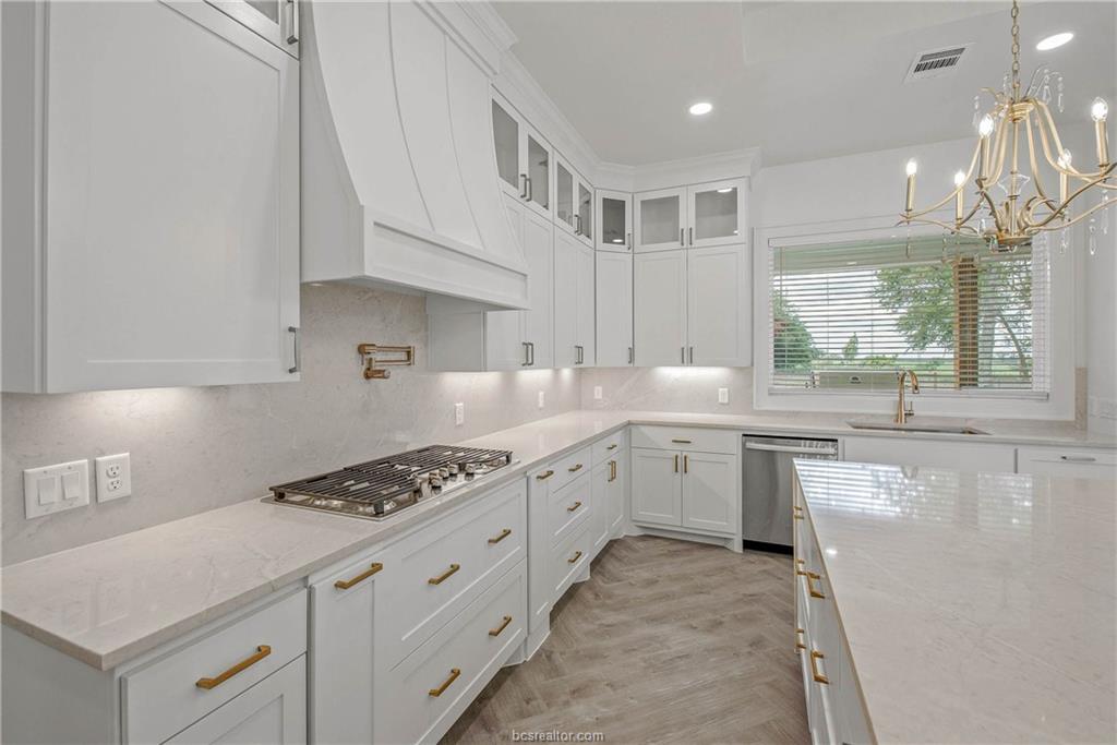 5848 Thousand Oaks Road