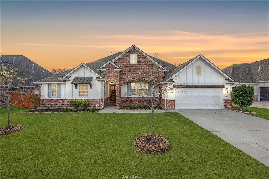 1929 Spanish Moss Drive