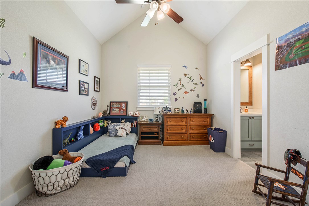 1929 Spanish Moss Drive