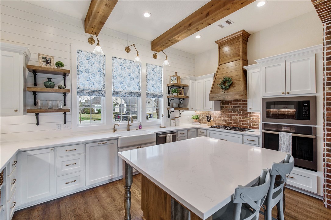 1929 Spanish Moss Drive