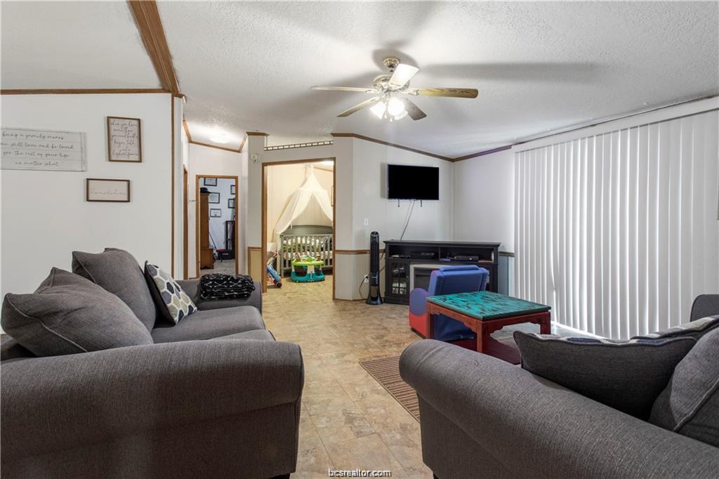 5846 Thousand Oaks Road