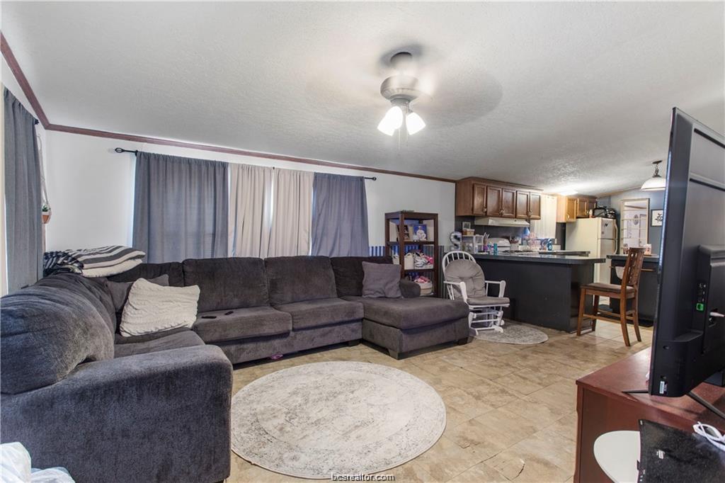 5846 Thousand Oaks Road