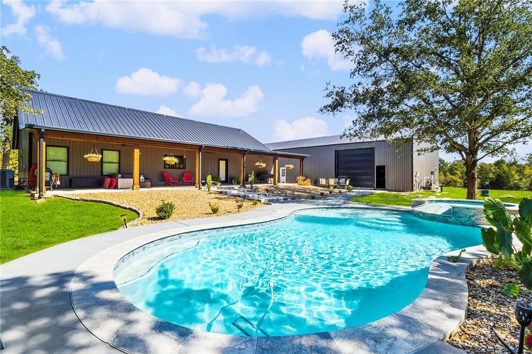 7196 County Road 458