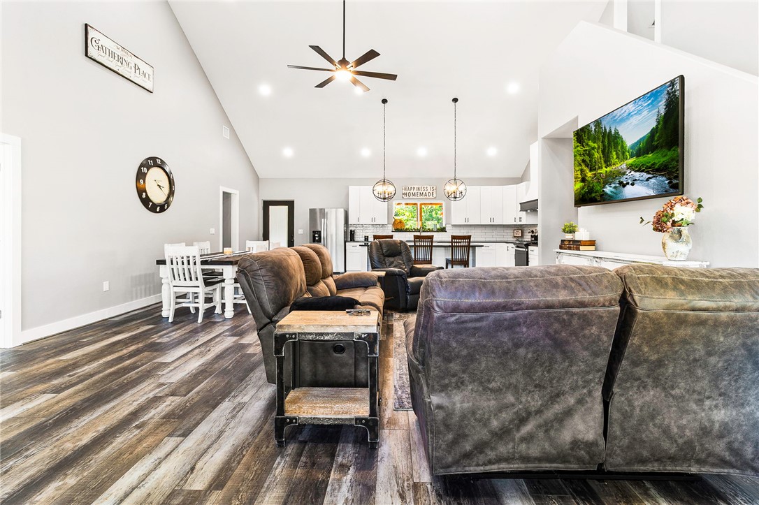 7196 County Road 458