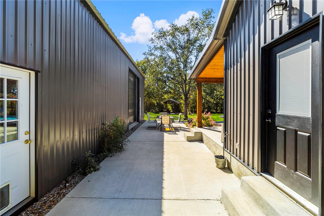 7196 County Road 458