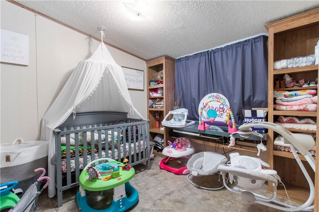 5846 Thousand Oaks Road