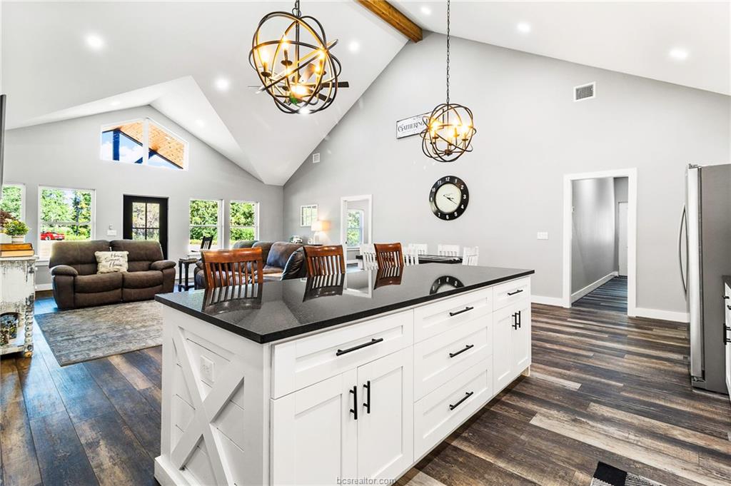 7196 South County Road 458