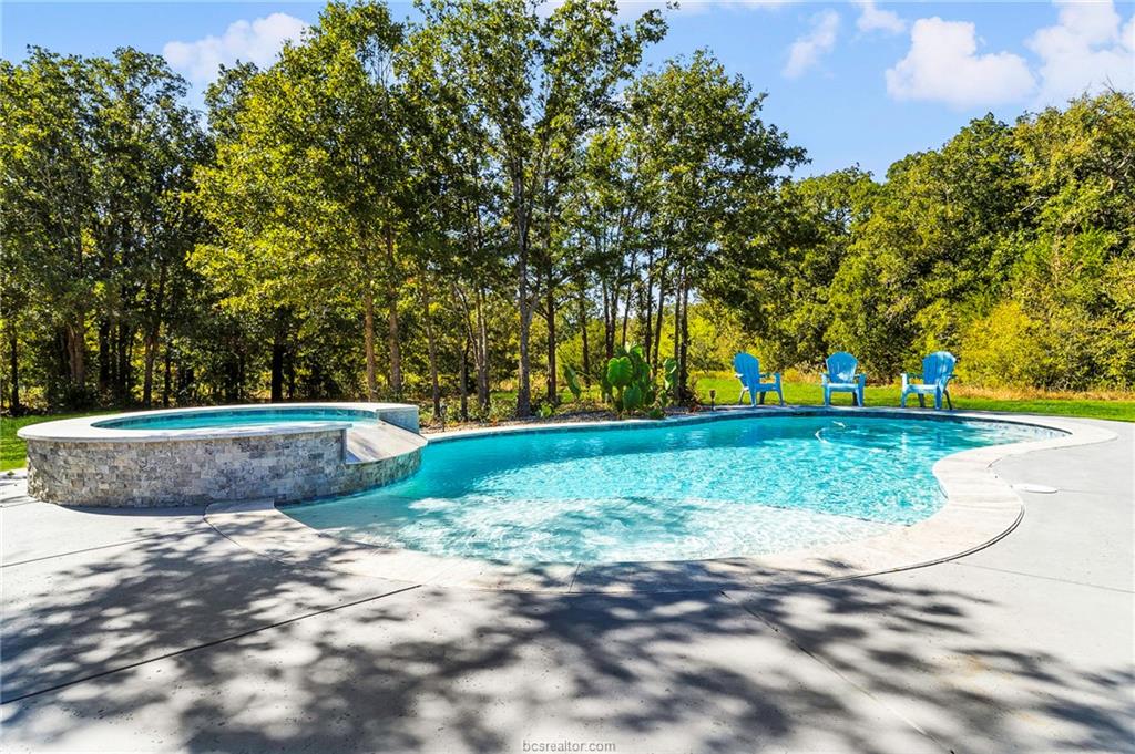 7196 South County Road 458