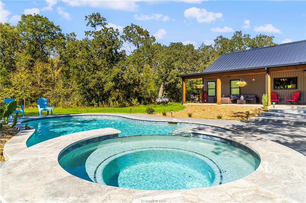 7196 South County Road 458