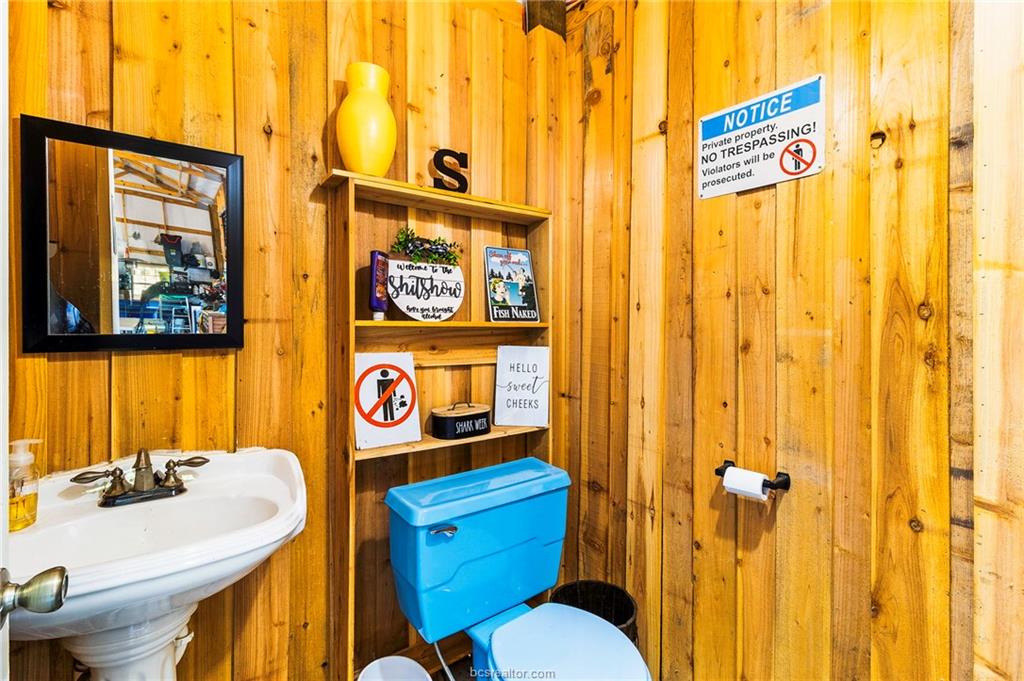 7196 South County Road 458