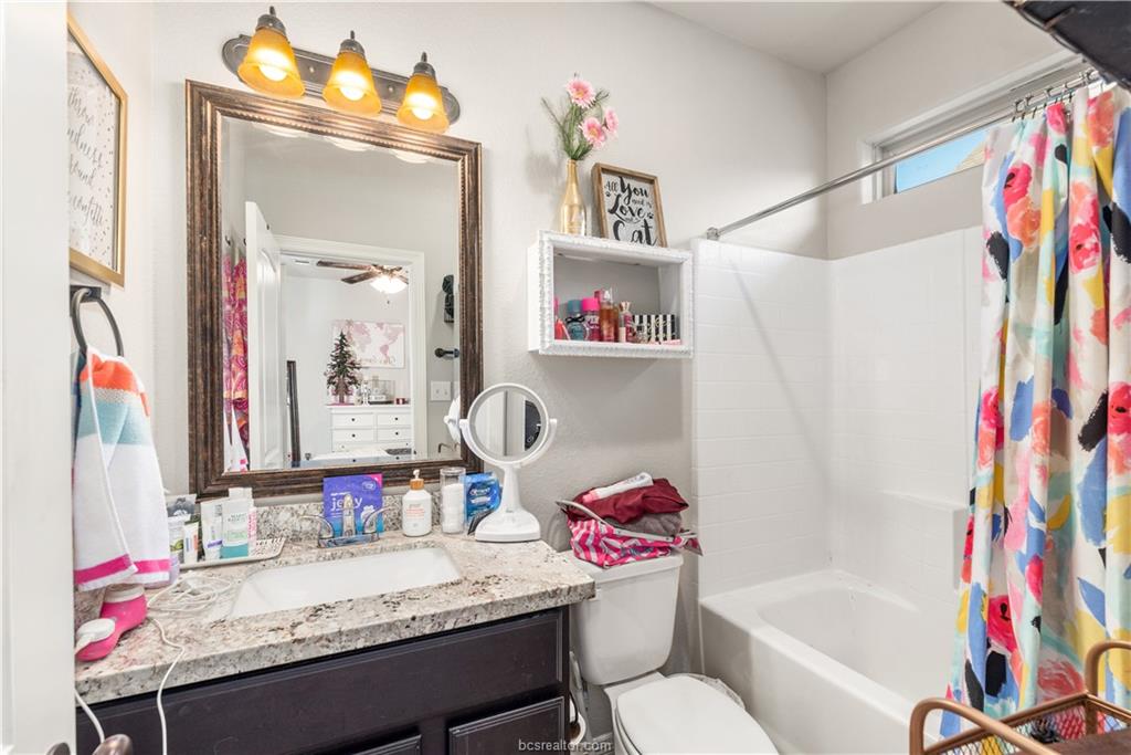 120 Richards Street B