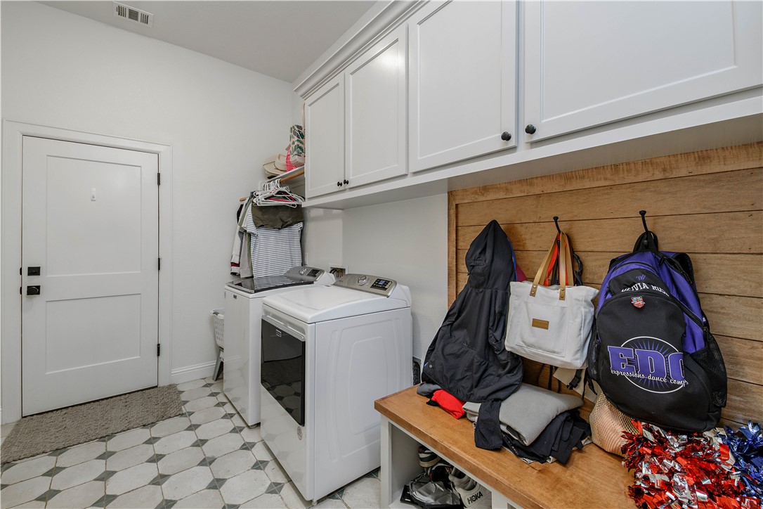 2038 Pebble Bend Drive