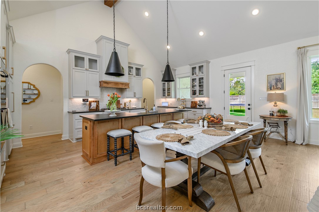 2038 Pebble Bend Drive