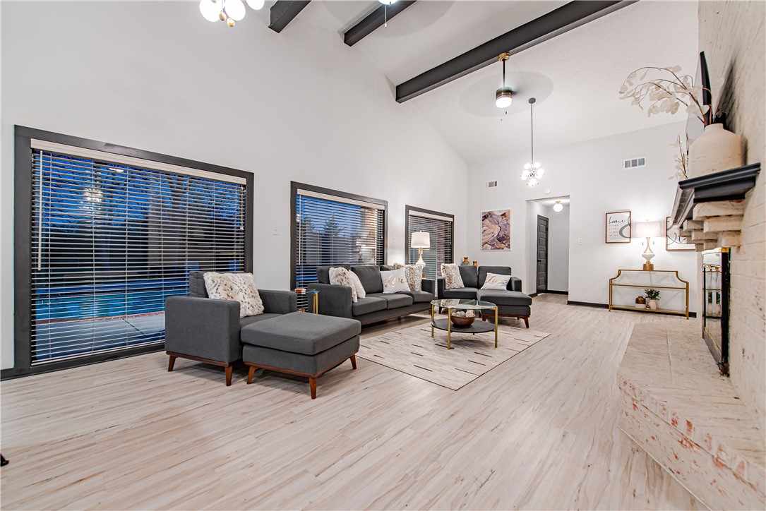 5004 Enchanted Oaks Drive