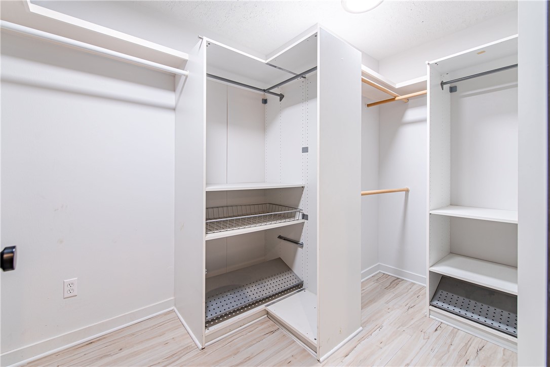 5004 Enchanted Oaks Drive