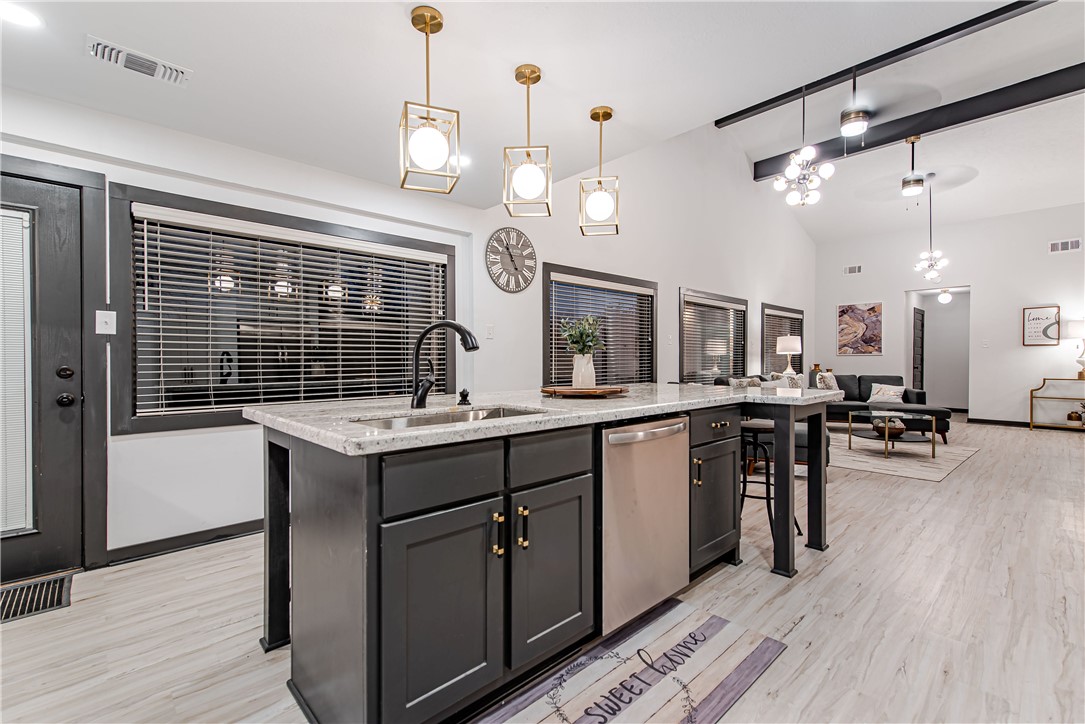 5004 Enchanted Oaks Drive