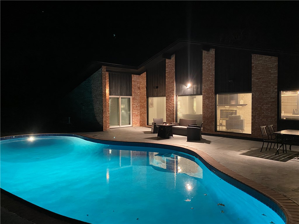 5004 Enchanted Oaks Drive