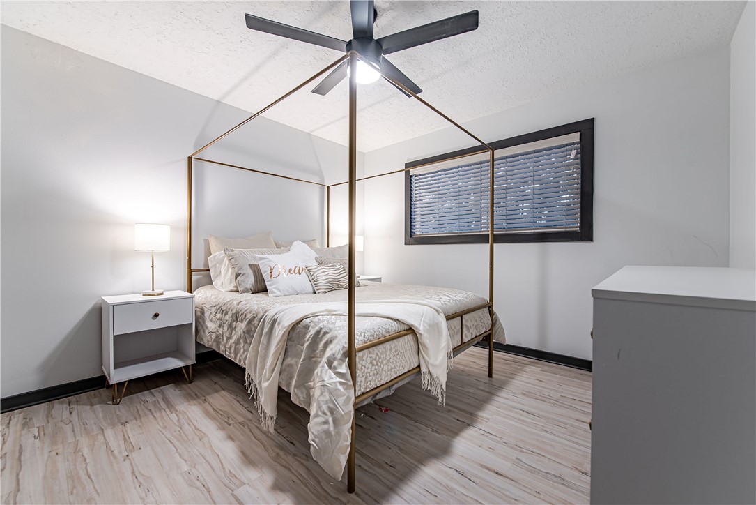 5004 Enchanted Oaks Drive