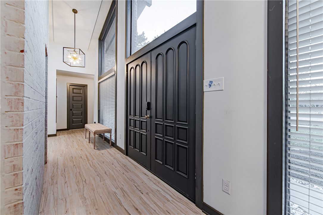 5004 Enchanted Oaks Drive