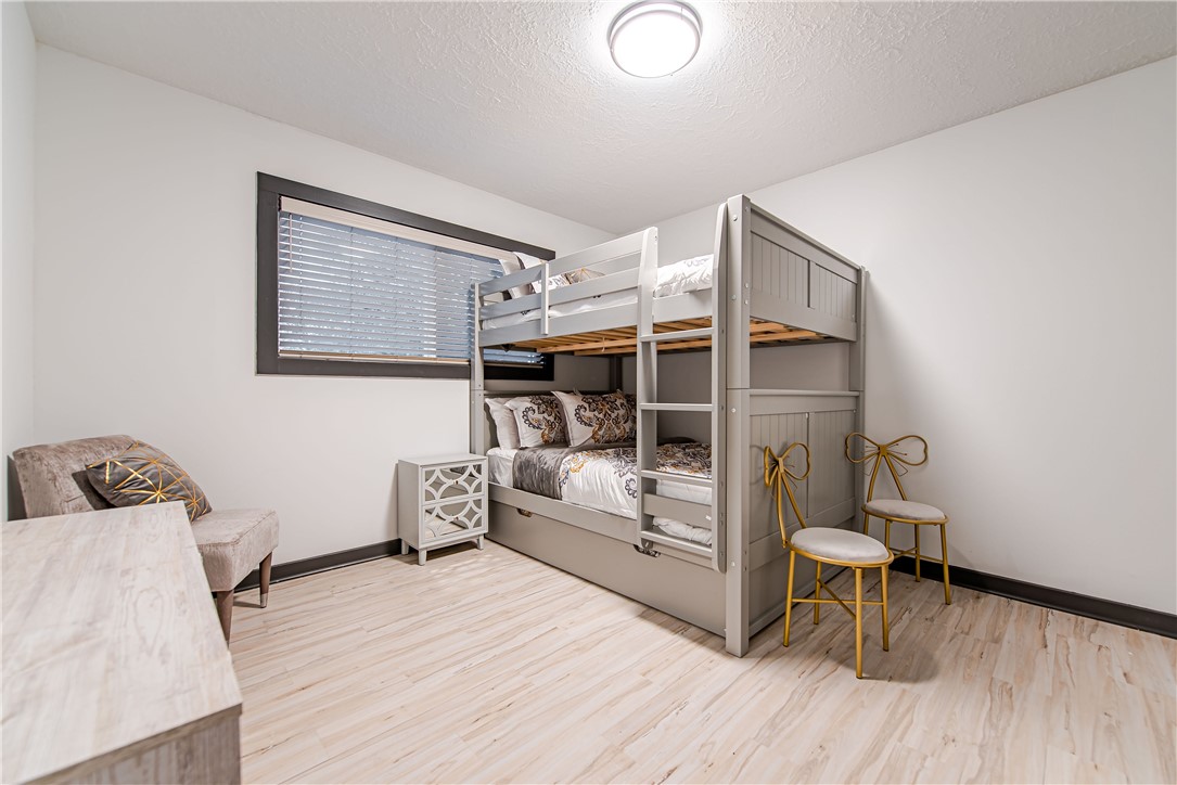 5004 Enchanted Oaks Drive