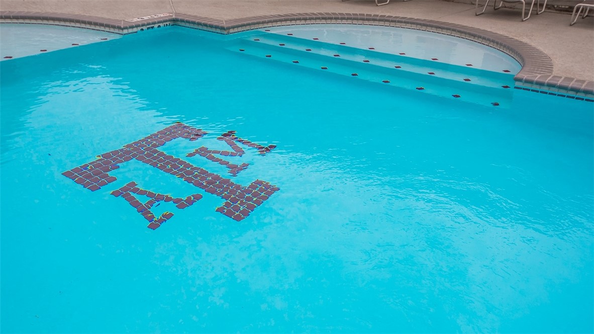 801 Luther Street W 805