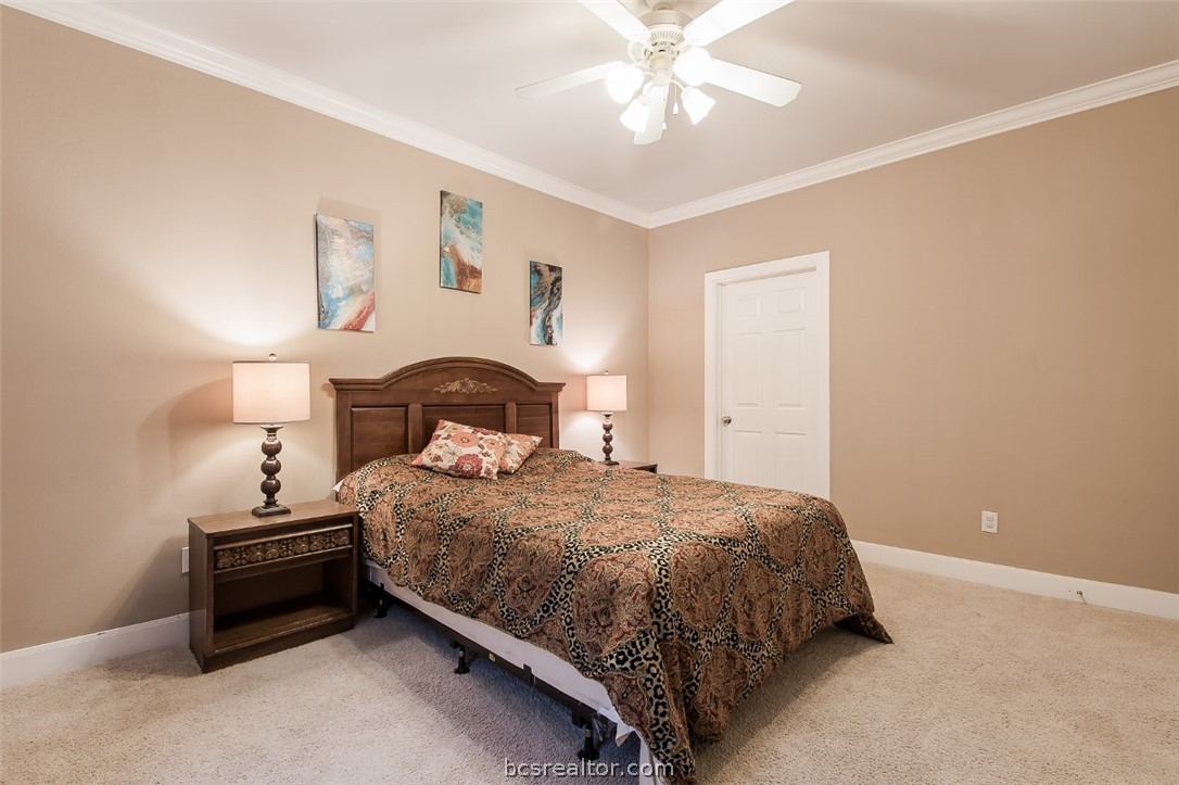 801 Luther Street W 805