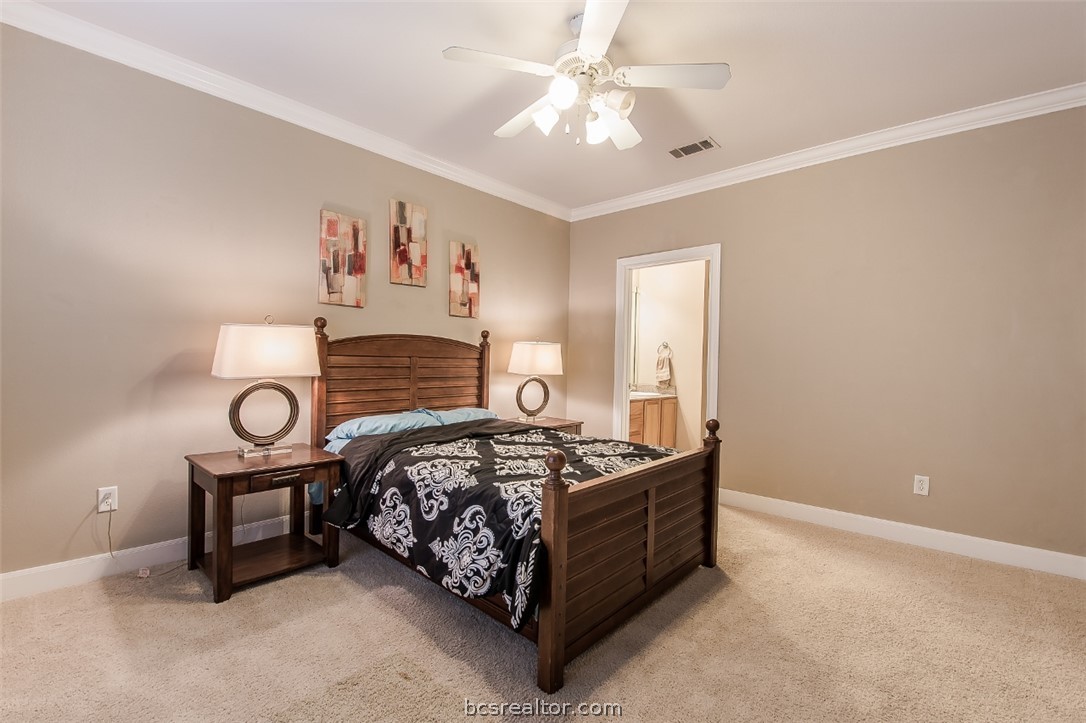 801 Luther Street W 805