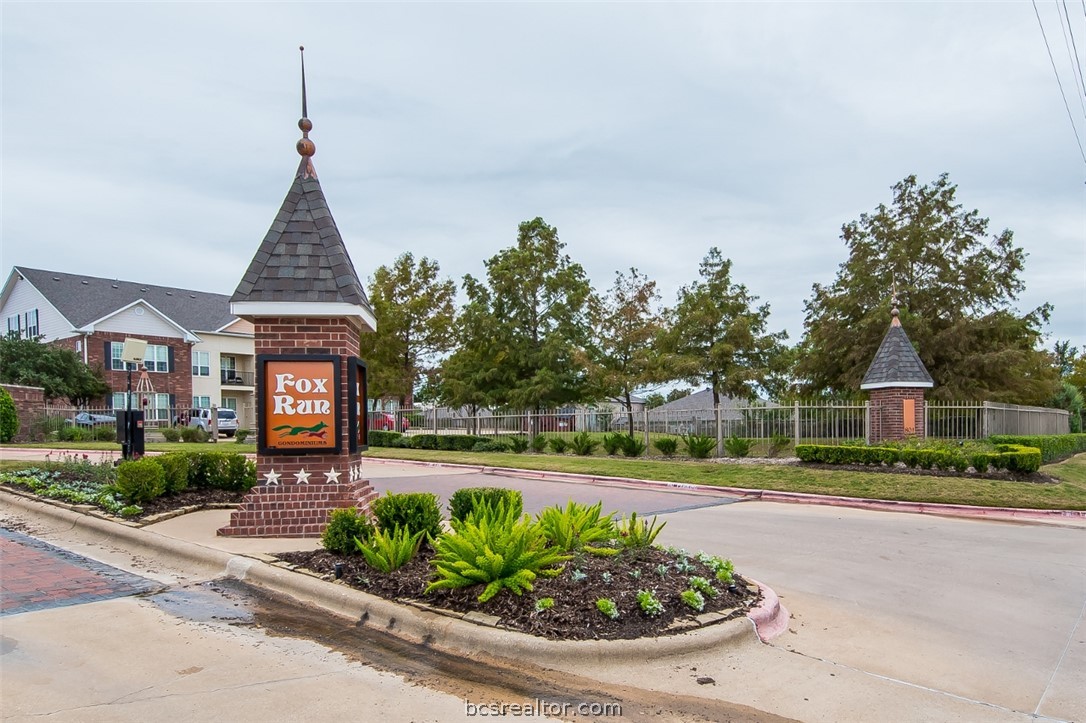 801 Luther Street W 805