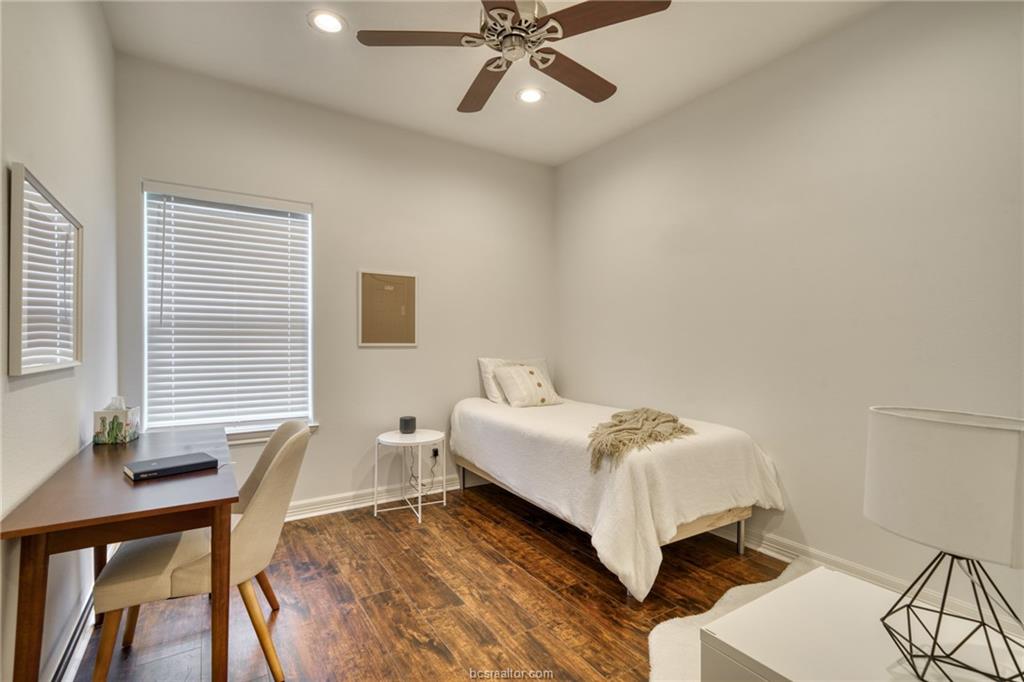 1104 Jennifer Street