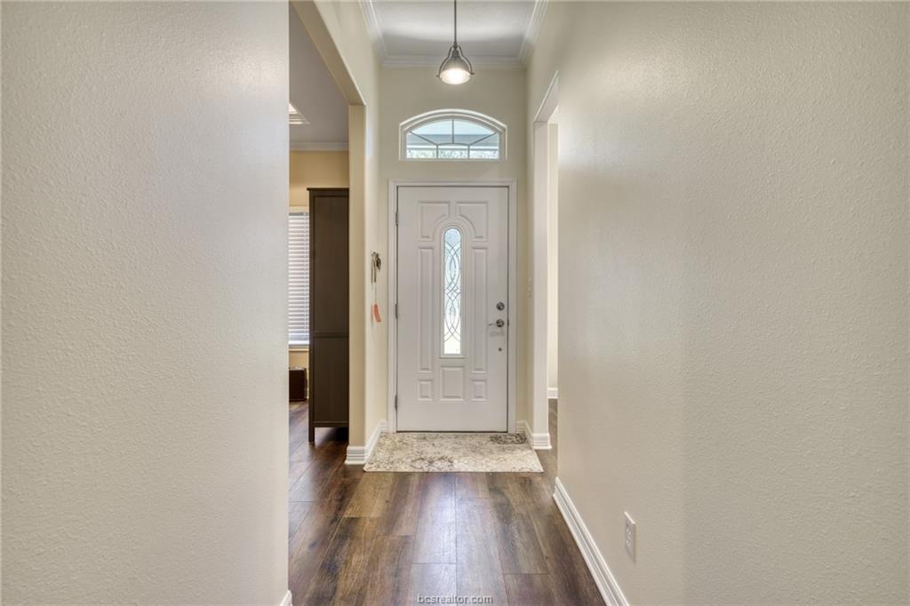 1104 Jennifer Street